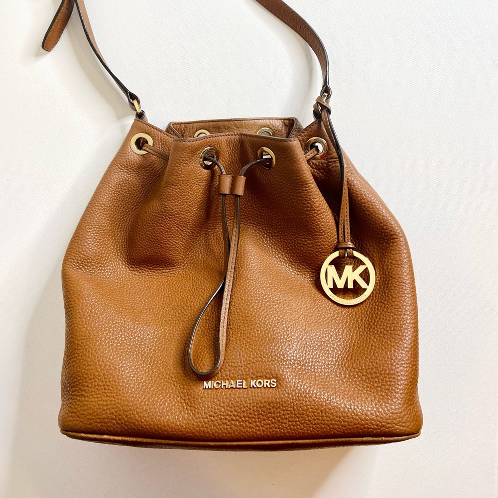 Authentic Michael Kors Jules Messenger Bag brown